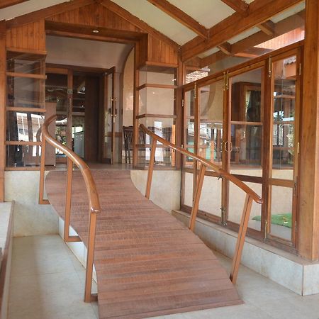 Kaular Atithis Grand Kokan Resort Ganpatipule Esterno foto