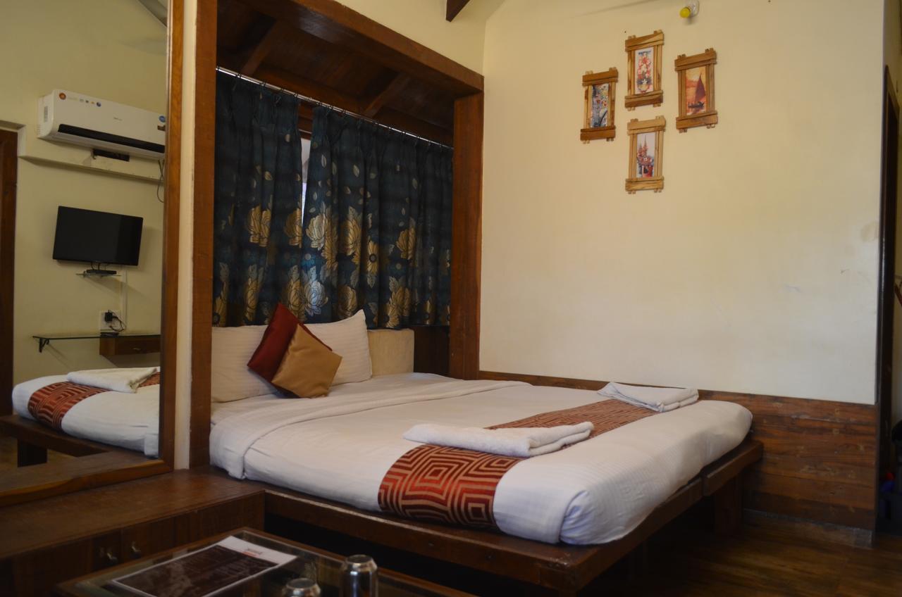 Kaular Atithis Grand Kokan Resort Ganpatipule Esterno foto